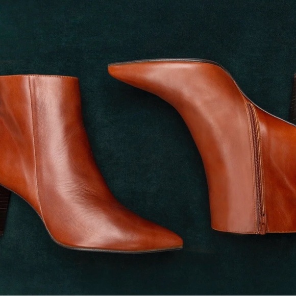 Coix Shoes - Dalton Pointed Ankle Boot - Maple